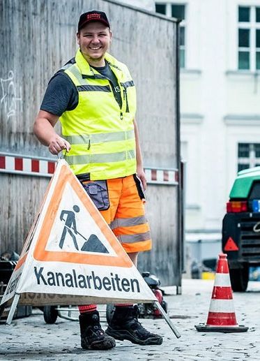 Kanalreinigung und Rohrreinigung Rötz - Verkehrssicherung